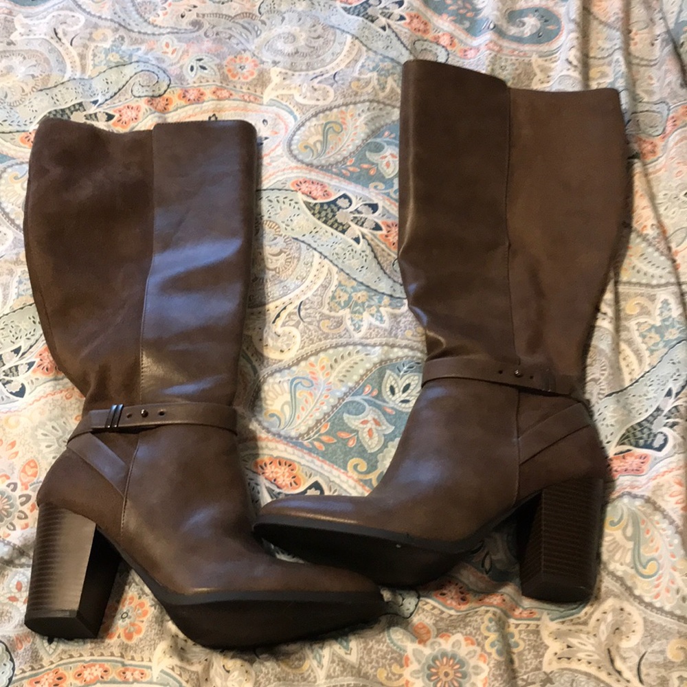 Brown boots